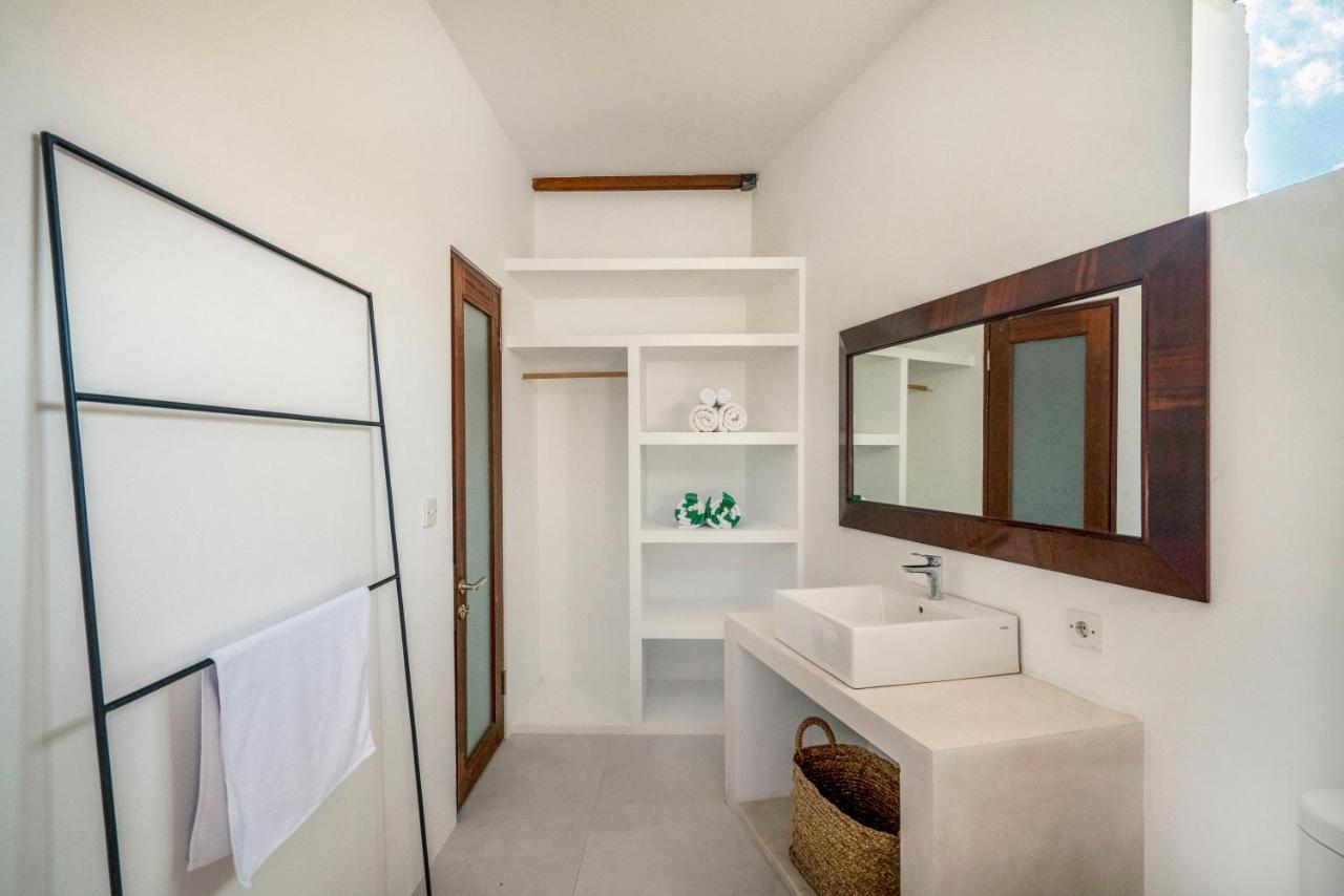 Batu Belig Living Managed By Cpm Bali Apartment เซมินยัค ภายนอก รูปภาพ