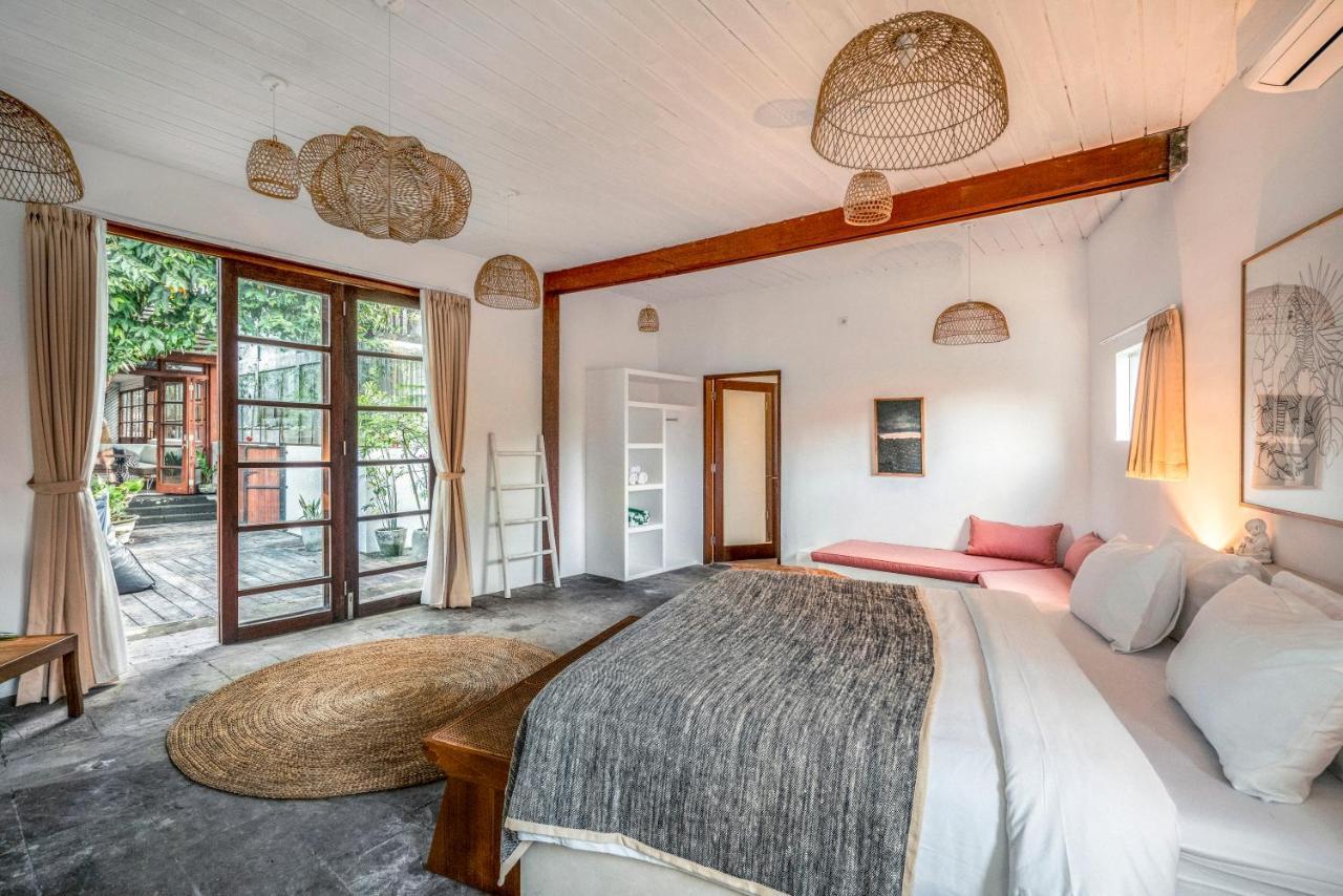 Batu Belig Living Managed By Cpm Bali Apartment เซมินยัค ภายนอก รูปภาพ