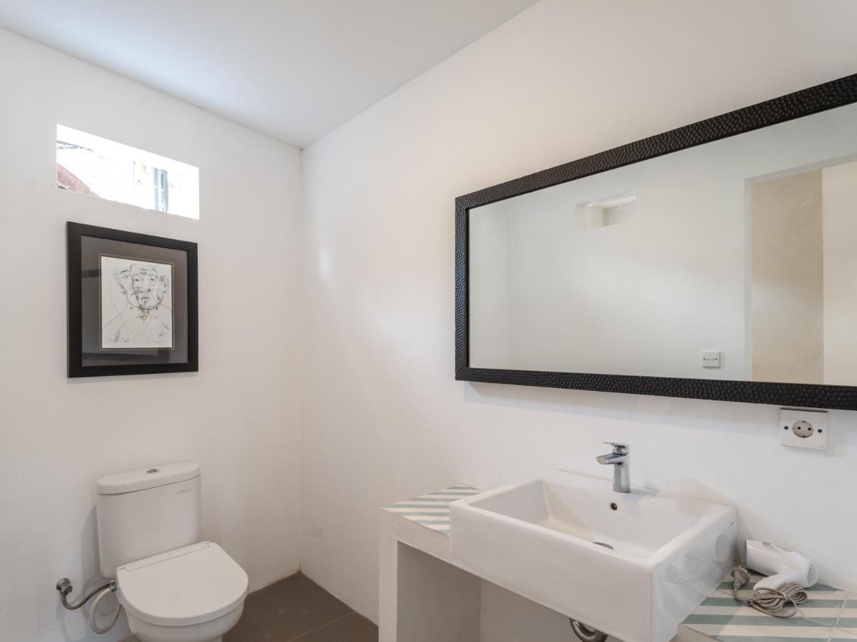 Batu Belig Living Managed By Cpm Bali Apartment เซมินยัค ภายนอก รูปภาพ